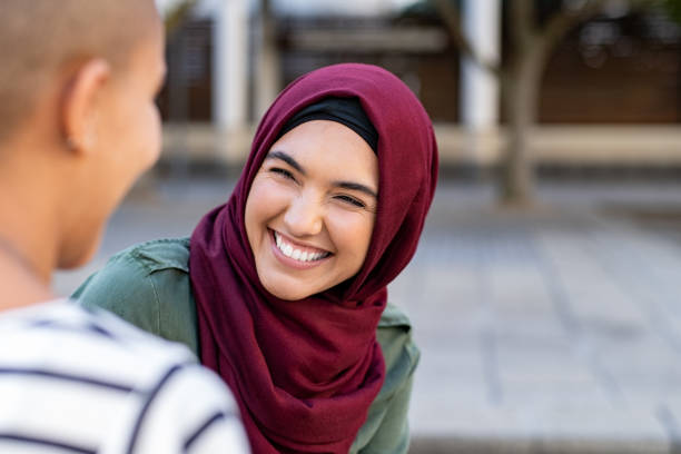 Two friends discussing their goals and self-discipline strategies.